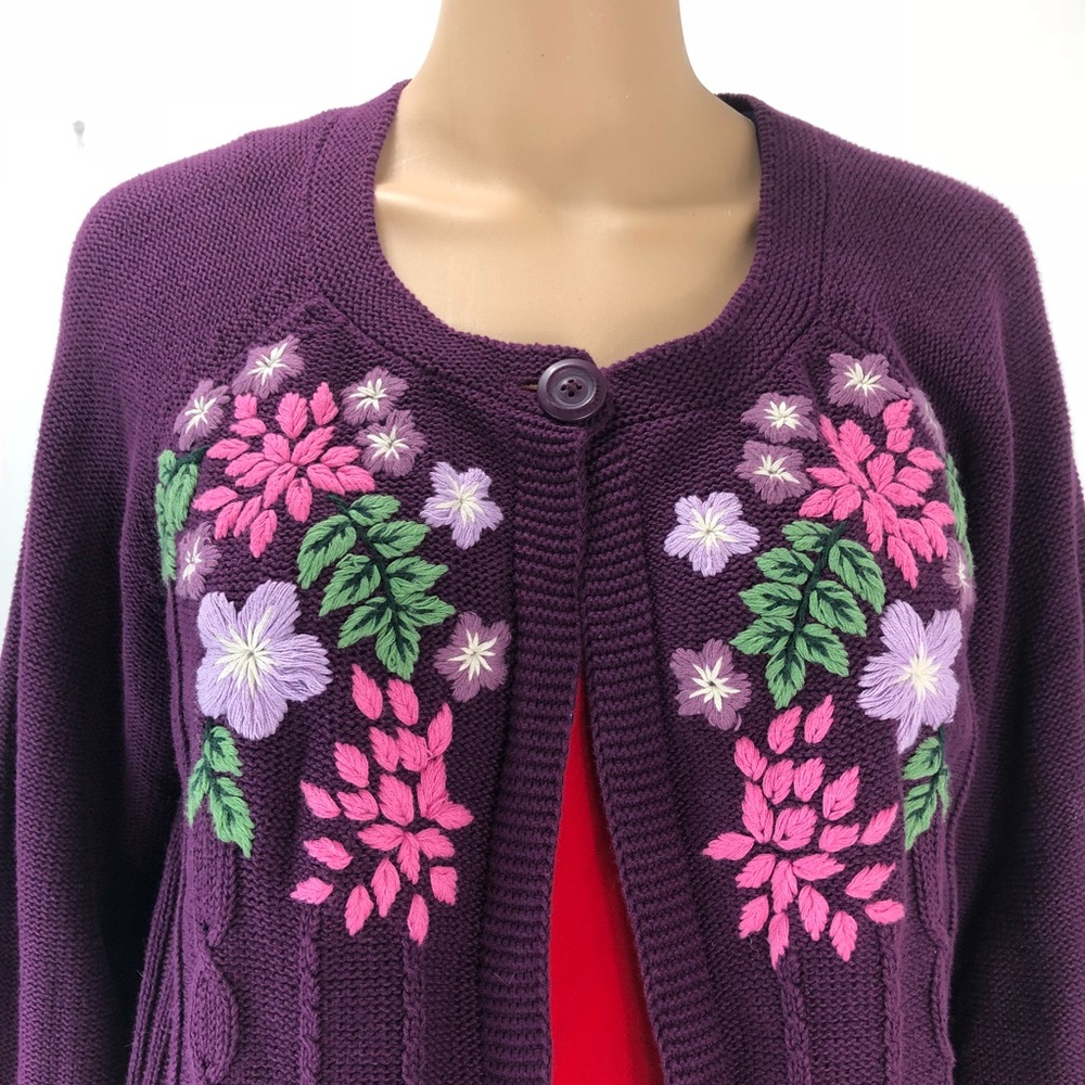 New Van Heusen floral plum large sweater (#23) - Picture 2 of 8